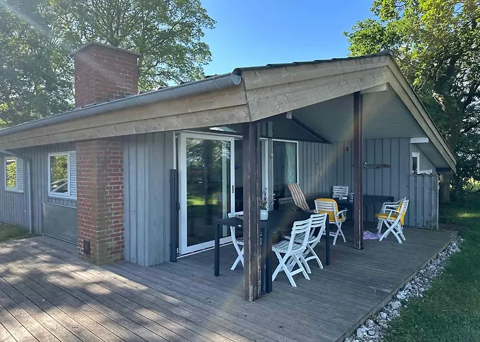 House In 1st Row To בית נופש *