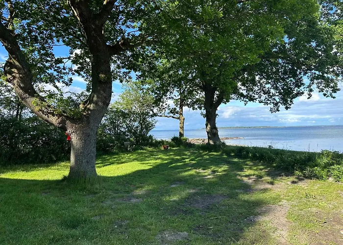 House In 1st Row To * הדרסלב