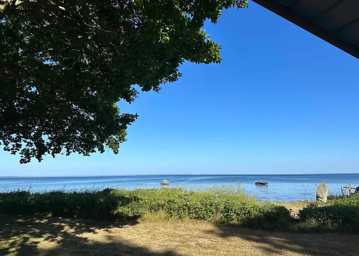 House In 1st Row To הדרסלב