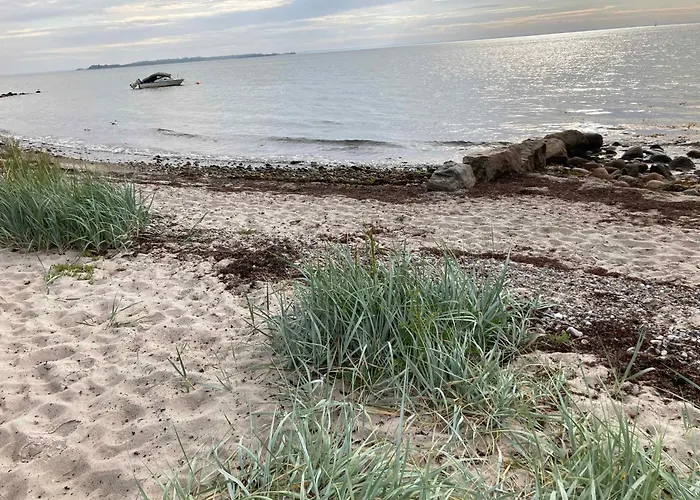 House In 1st Row To בית נופש הדרסלב